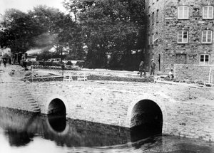 De Bouw van de Lynton en Barnstaple Railway, ca.1897 door English Photographer